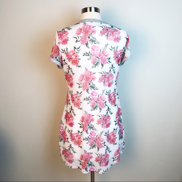Cute floral tee shirt T-dress by No Comment NY.LA. - Picture 4 of 8